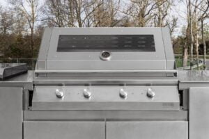 Bucatarie exterioara cu gratar